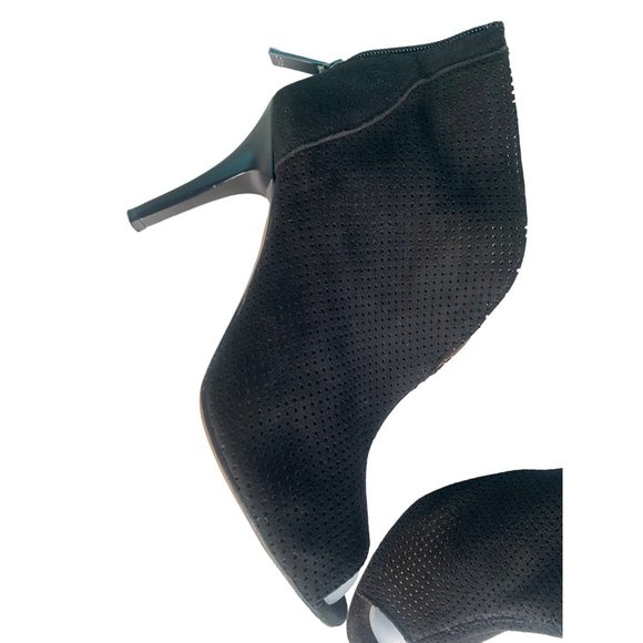 Badura Black openwork peep-toe ankle boots made of suede - Picture 5 of 12